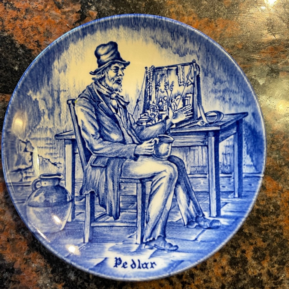 PEDLAR Small collectible plate.  ENOCH Tunstall LTD Wedgwood ENGLAND